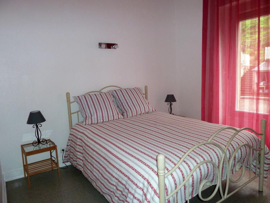 Les Chenets Villa Chambon-sur-Lac Bagian luar foto