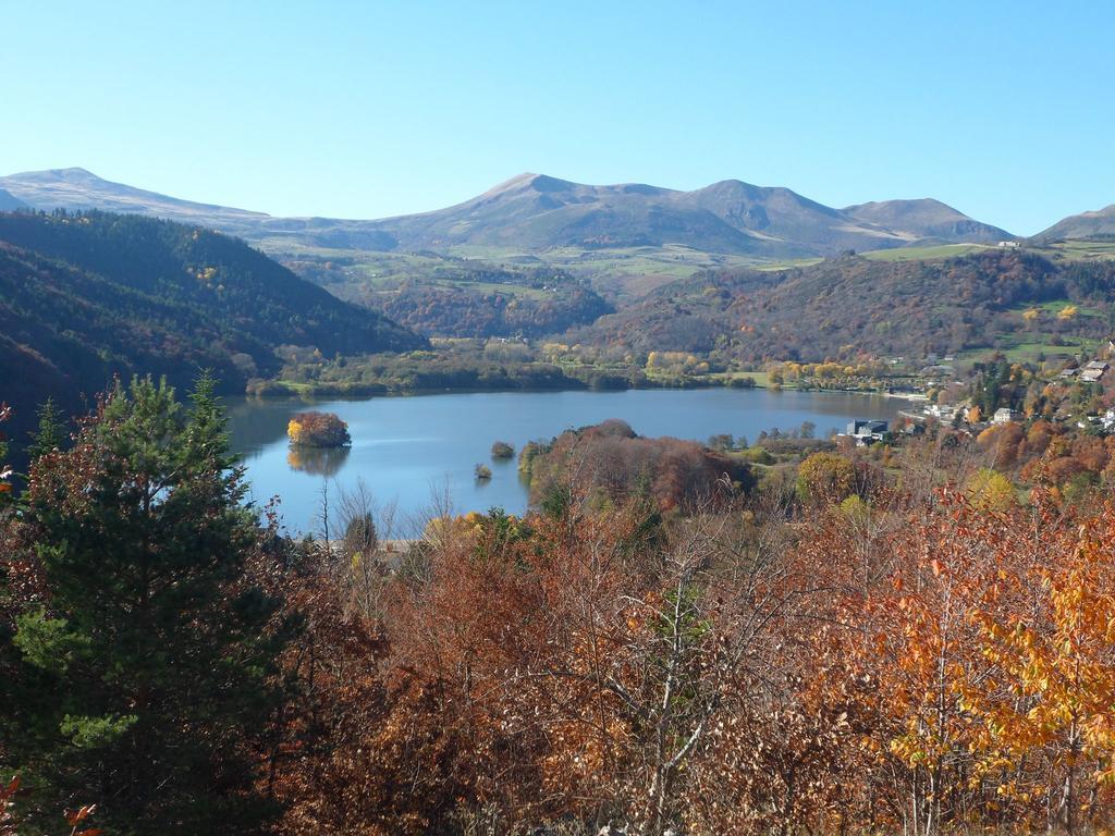 Les Chenets Villa Chambon-sur-Lac Bagian luar foto